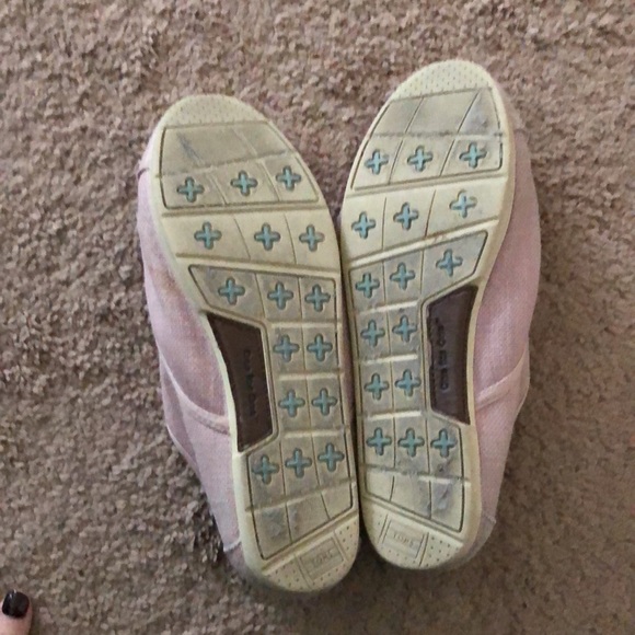 Toms pink women’s shoes - Picture 3 of 5